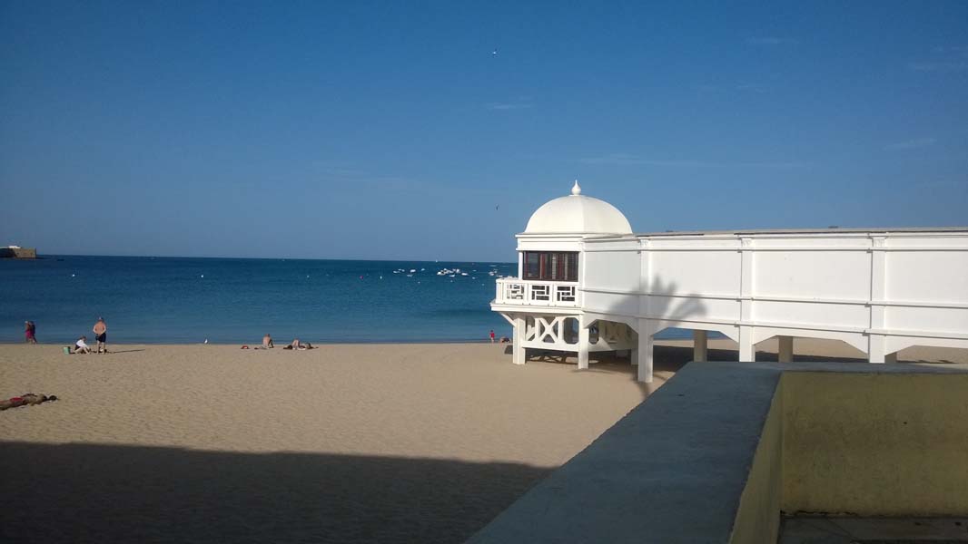 Caleta Beach v Cádizu